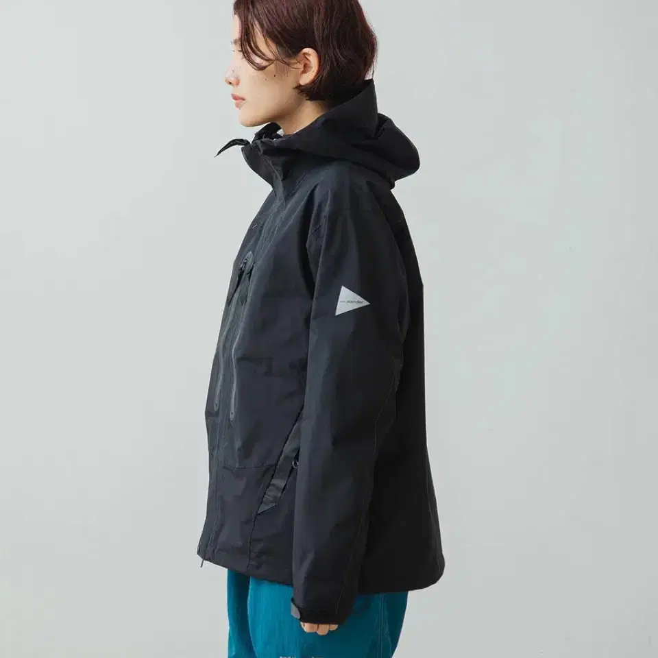 새상품 [L] 앤드원더 바람막이 2.5L hiker rain jacket