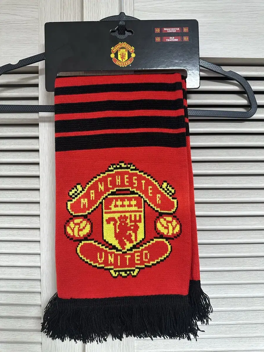 Menchester Scarf