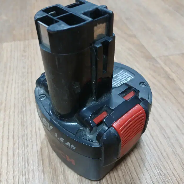 BOSCH KR22/42 9.6V 1.5Ah 전동드릴 배터리 충전불량