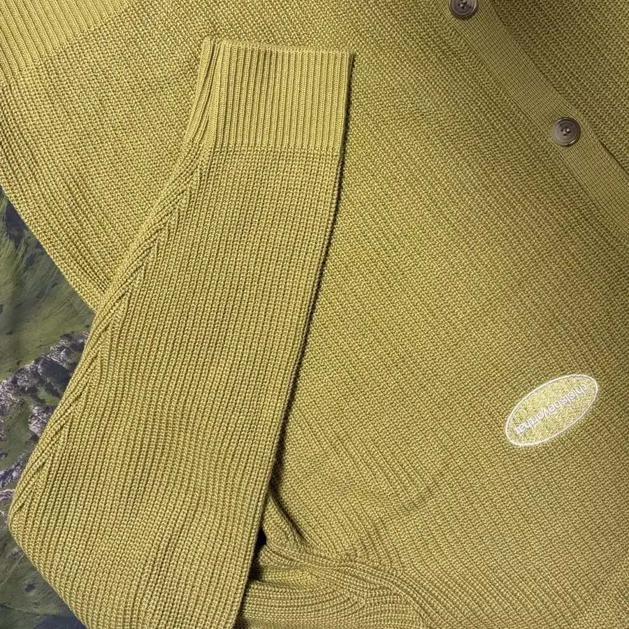 E/T-Logo Cardigan Mustard