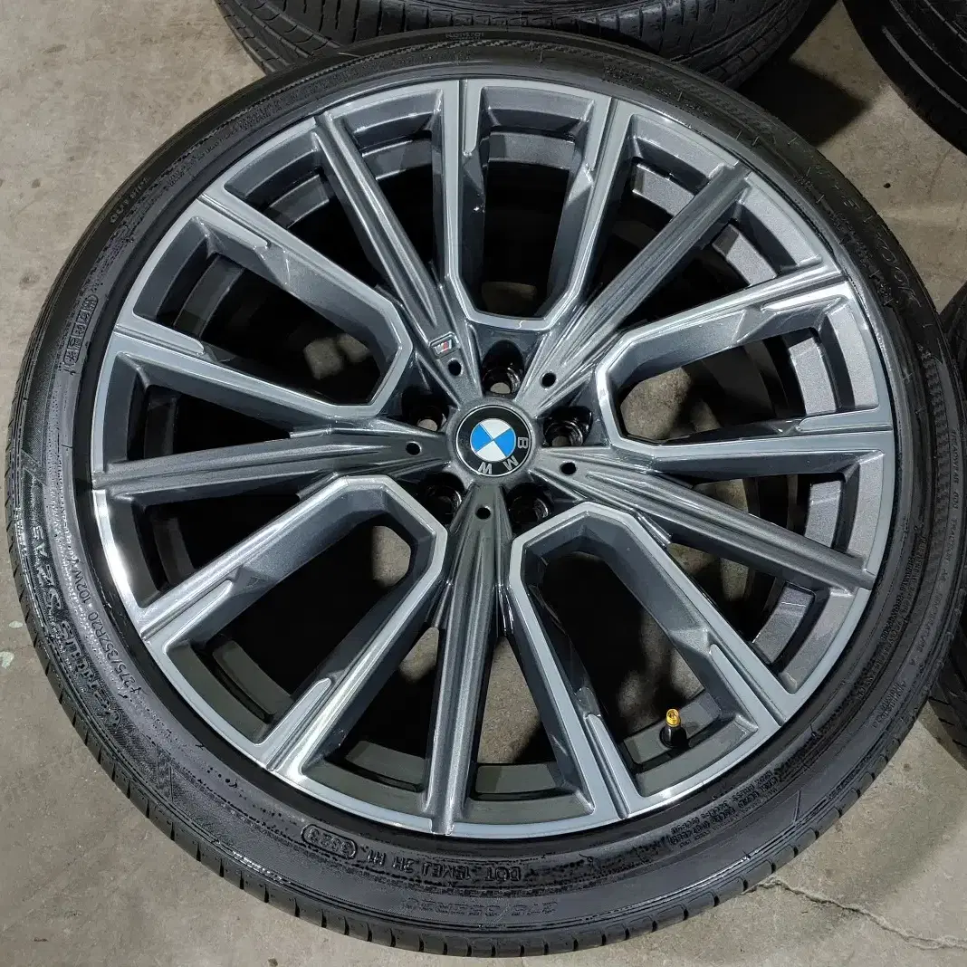 BMW G12 7시리즈,6GT 817M 20인치 정품 휠타이어