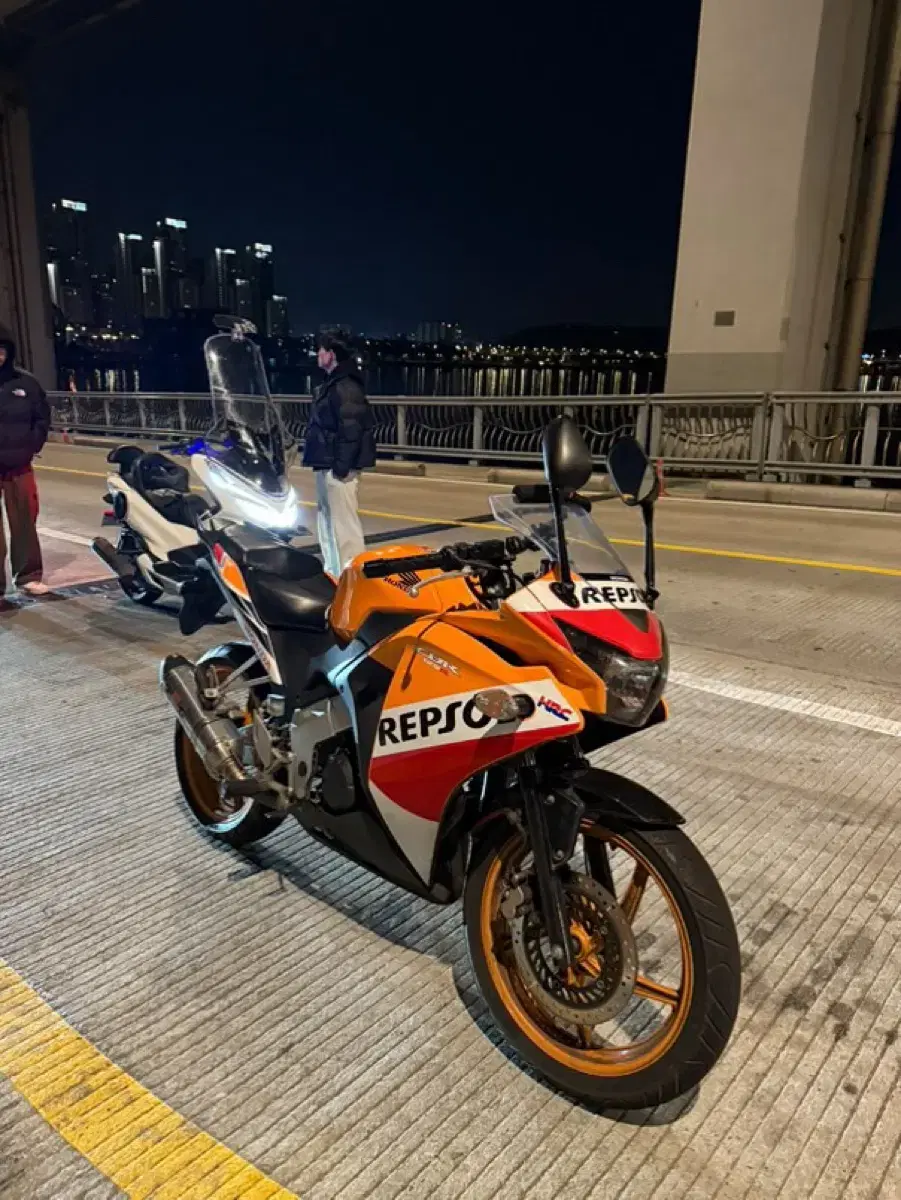 cbr125