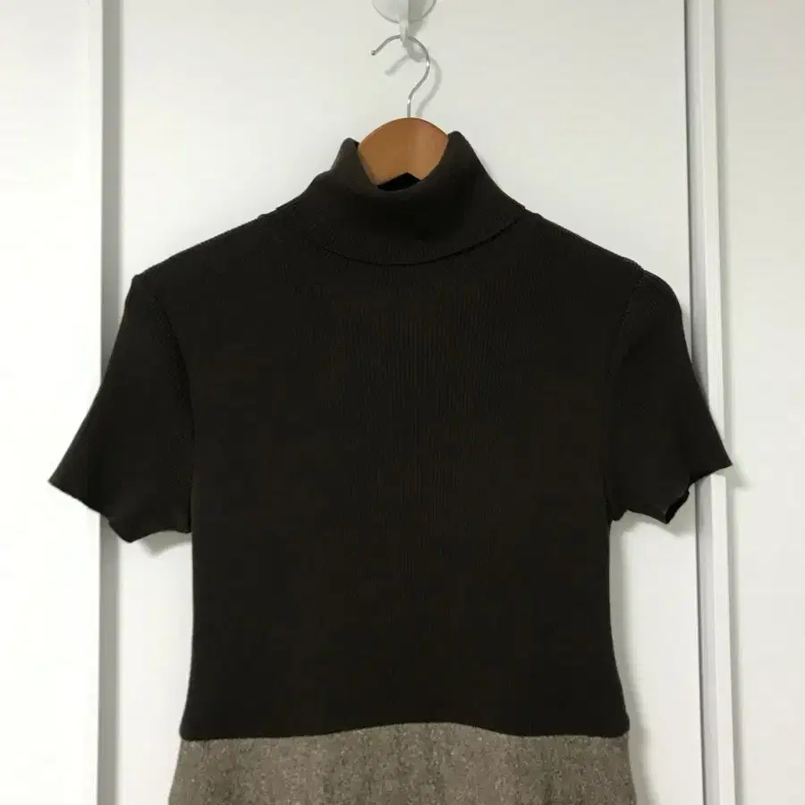 vintage turtle neck knit brown one-piece