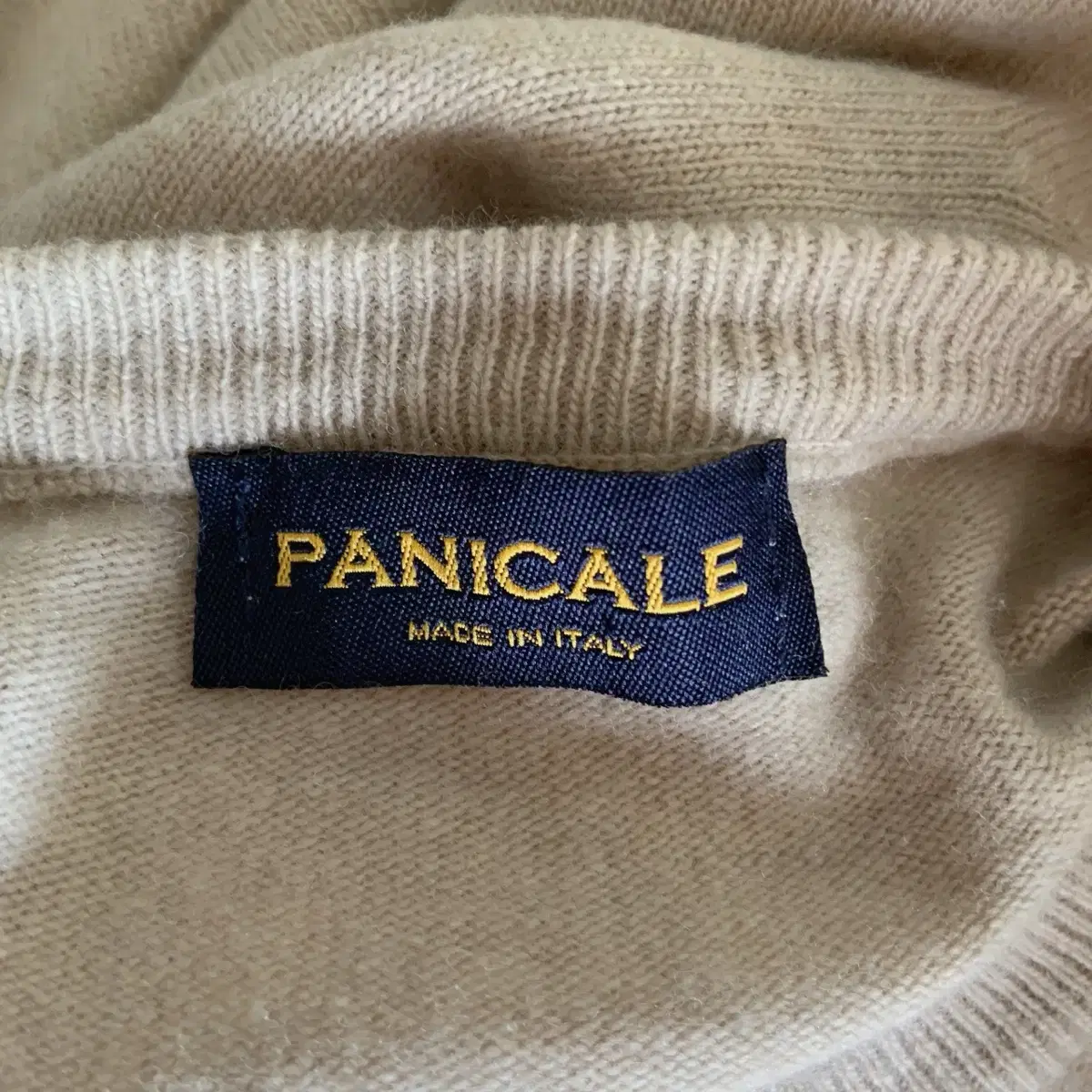 L panicale 캐시미어 10% 니트 made in Italy