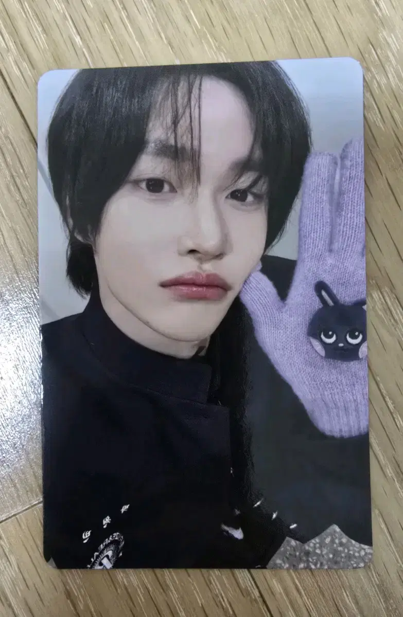 Rize wonbin Hug md GlovePhotocard WTS