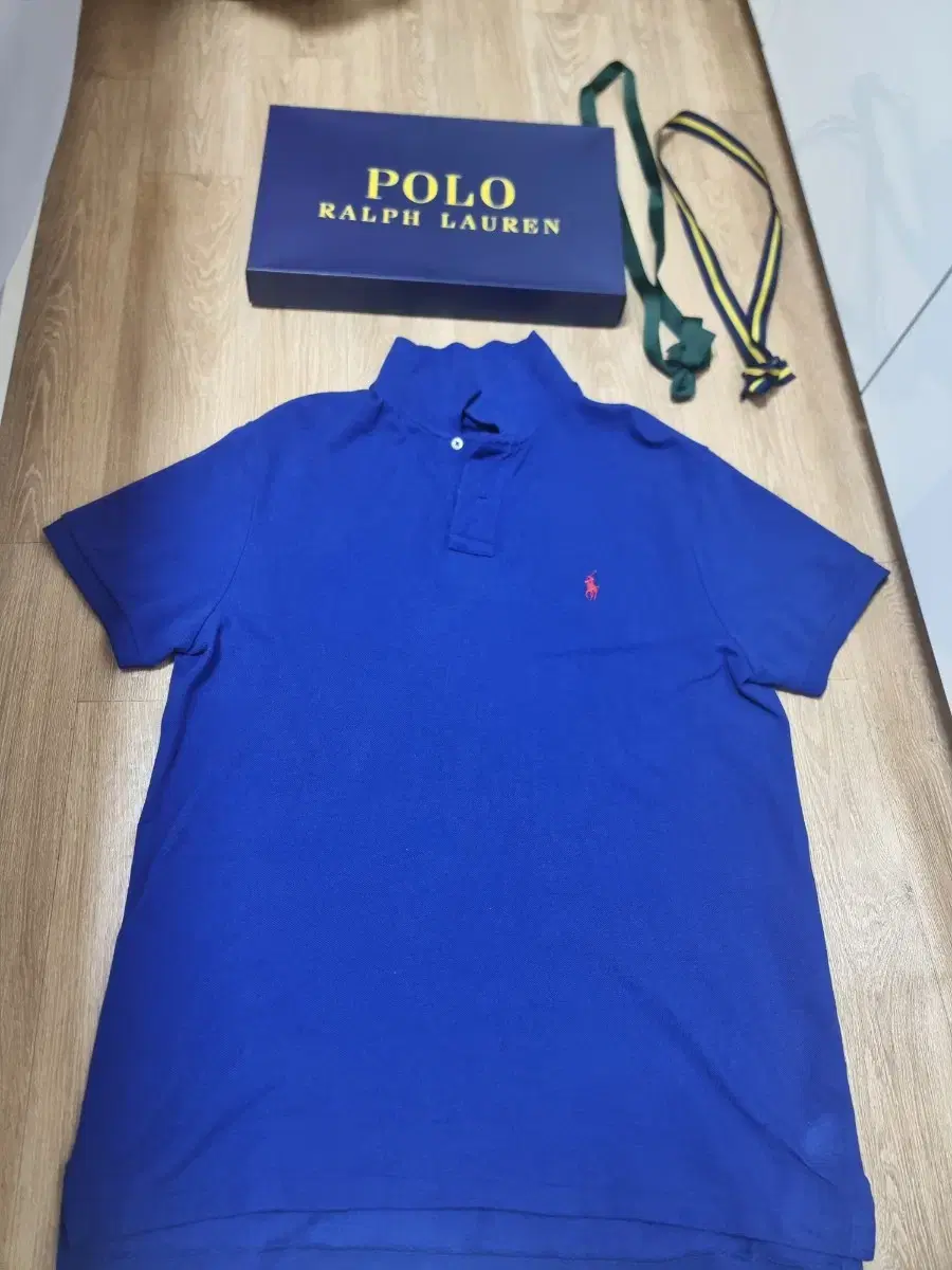 Polo Vahn Short-Sleeved Kara Tee L