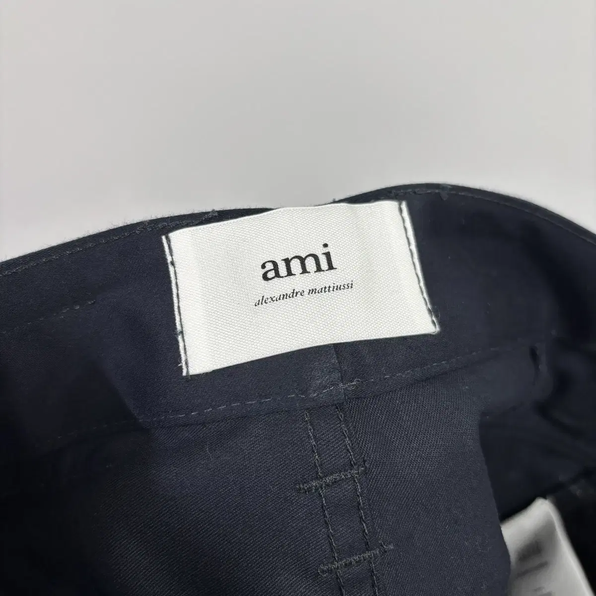 [30] 아미 AMI 23ss 레귤러핏 스트레이트 팬츠