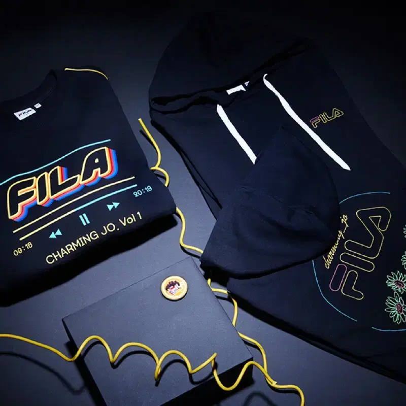 휠라(FILA) x 조매력(Charming_Jo) 후드티