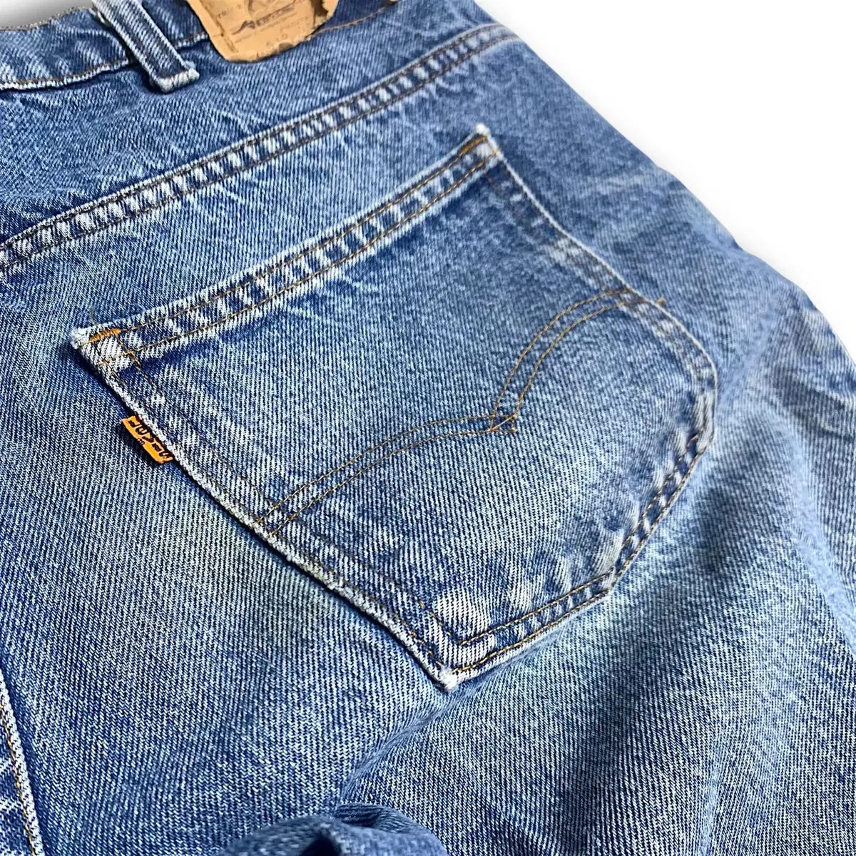 [33] 70s Levis 519 denim pants