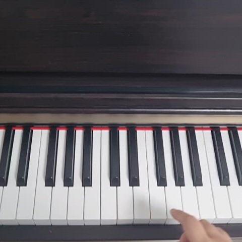 야마하 Clavinova CLP-320