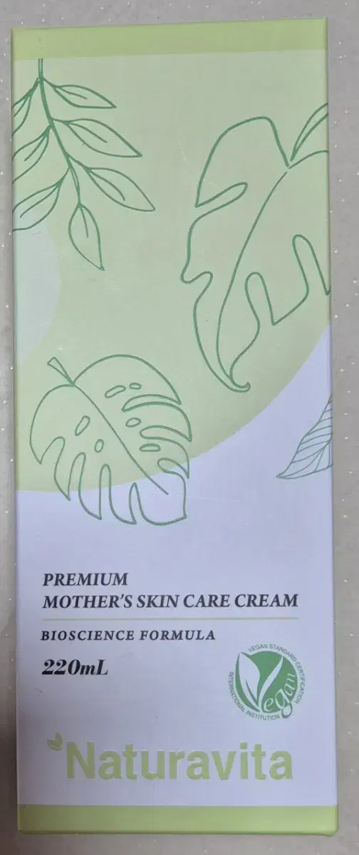 Naturavita Premium Mothers Skincare Cream 220ml