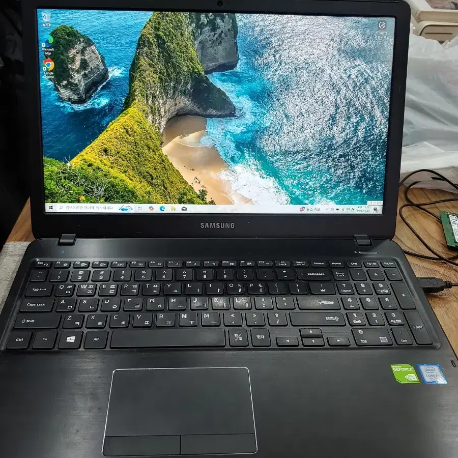 삼성 노트북(nt500r5w-xd7s)i7. 7세대