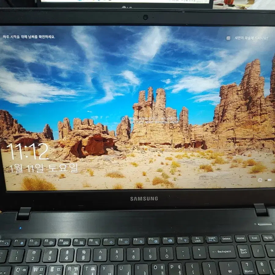 삼성 노트북(nt500r5w-xd7s)i7. 7세대