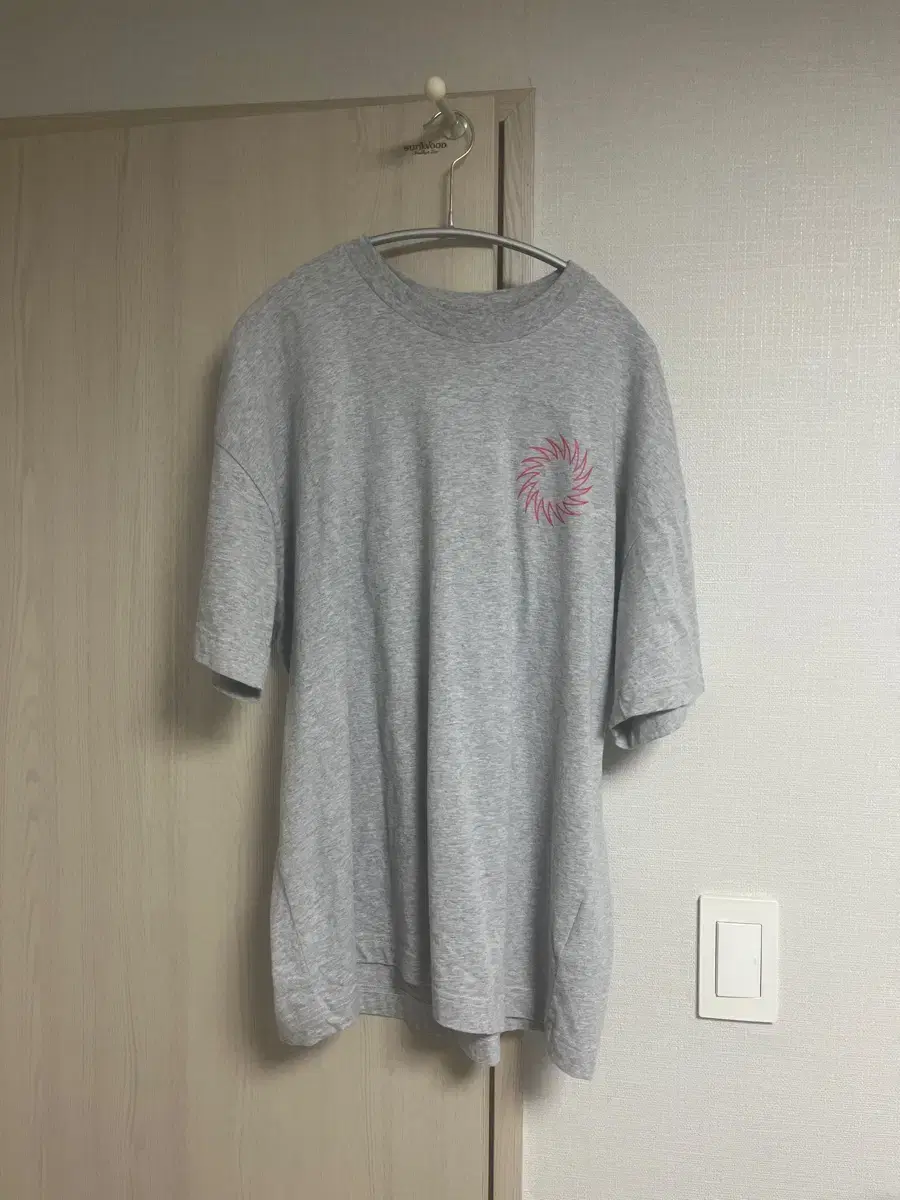 TRAINING CLUB T-SHIRT (M) grey pink