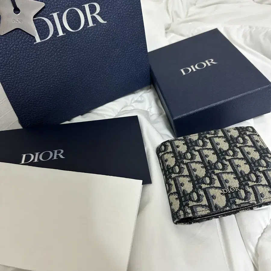 DIOR 디올 오블리크 반지갑 새상품급 판매