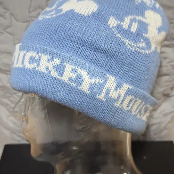 90s Disney Mickey Mouse beanie