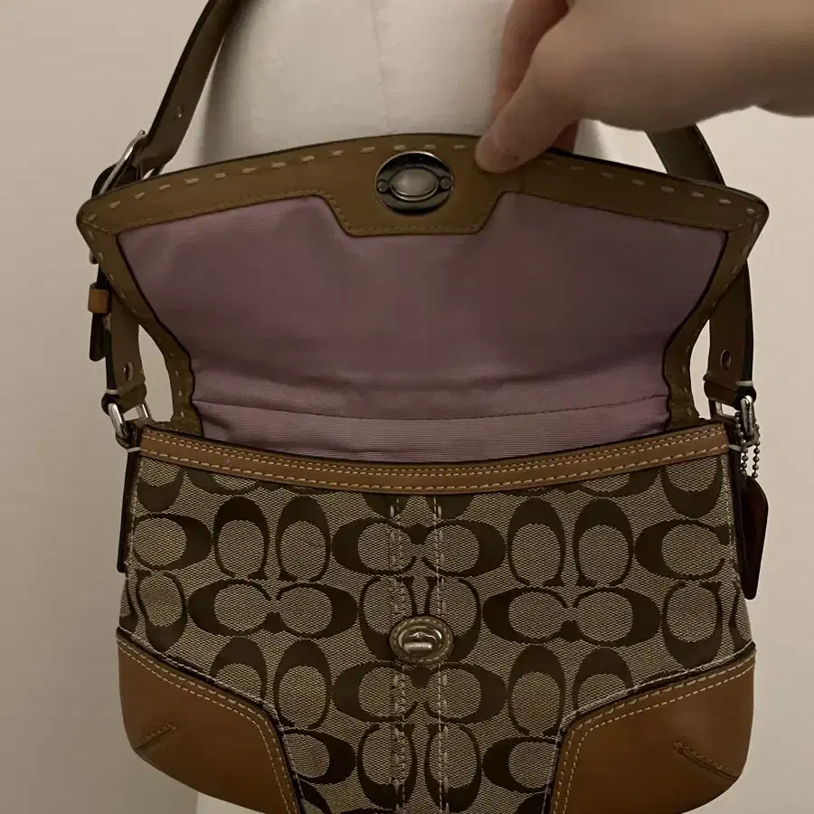 COACH light brown shoulder bag