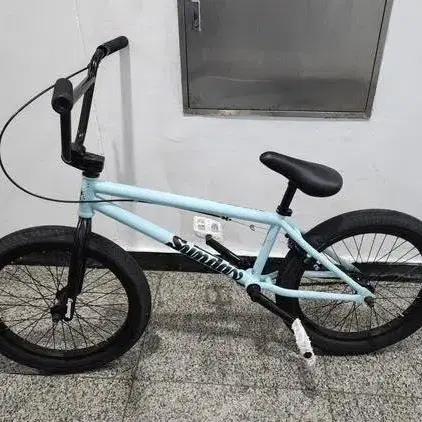 선데이 bmx 판매합니다.