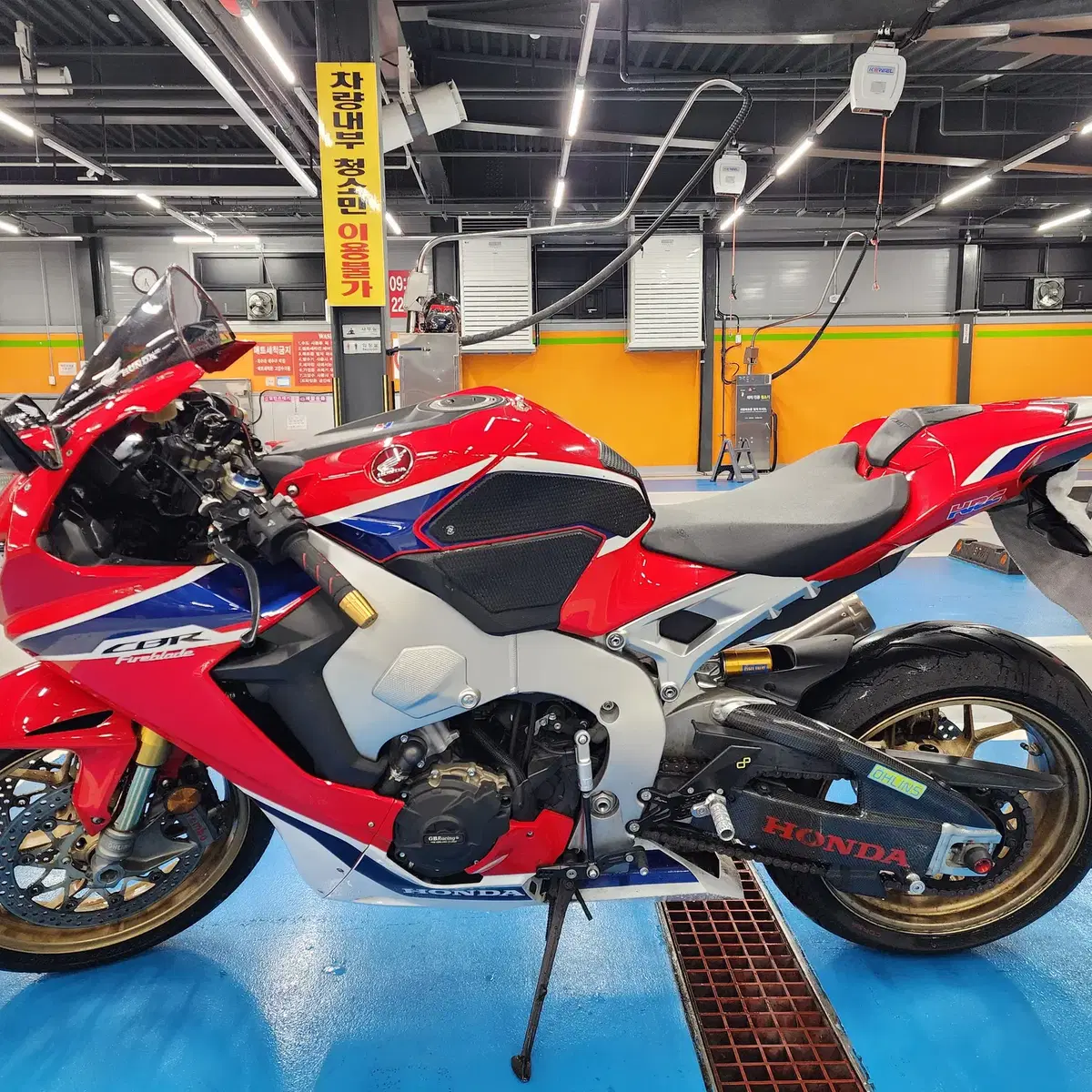 CBR1000RR SP 팝니다