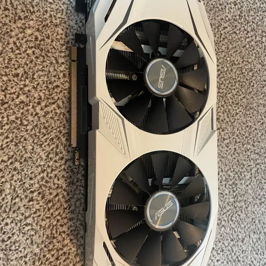 ASUS GTX1060 3G 판매합니다.