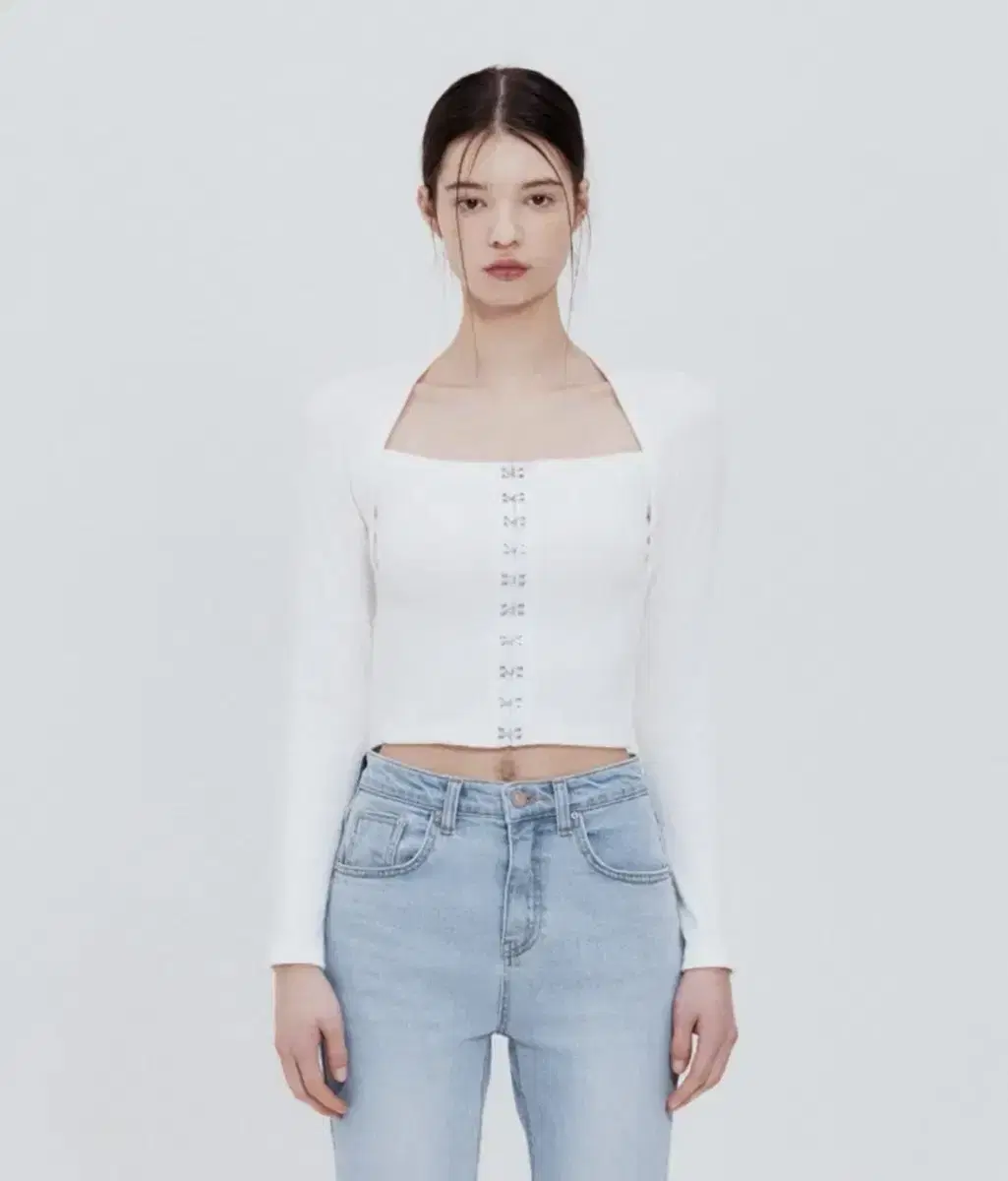 낫유어로즈 Hook square top white 후크 스퀘어탑