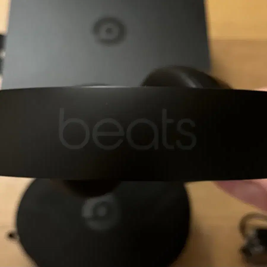 Beats Solo3 무선 헤드폰