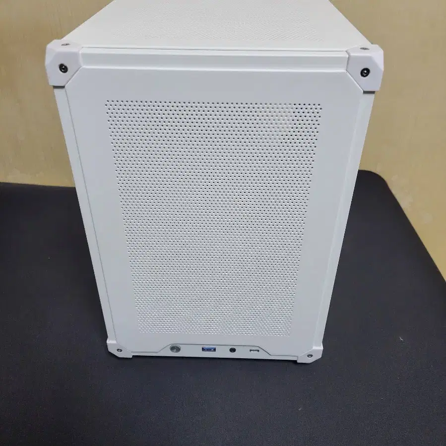 컴퓨터 ITX 케이스 JONSBO C6 화이트