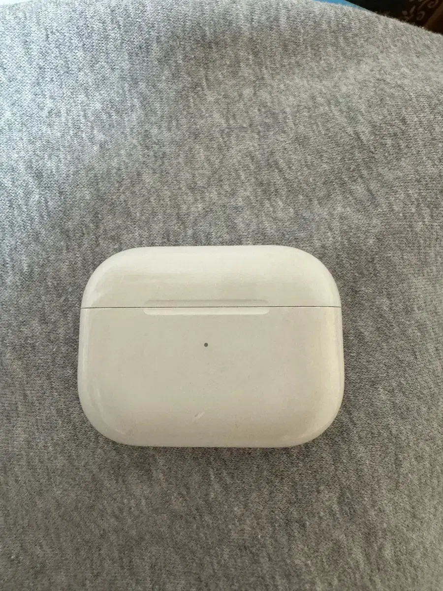 AirPods Pro 2 8-Pin Main Unit + Right Unit Sale Full Box