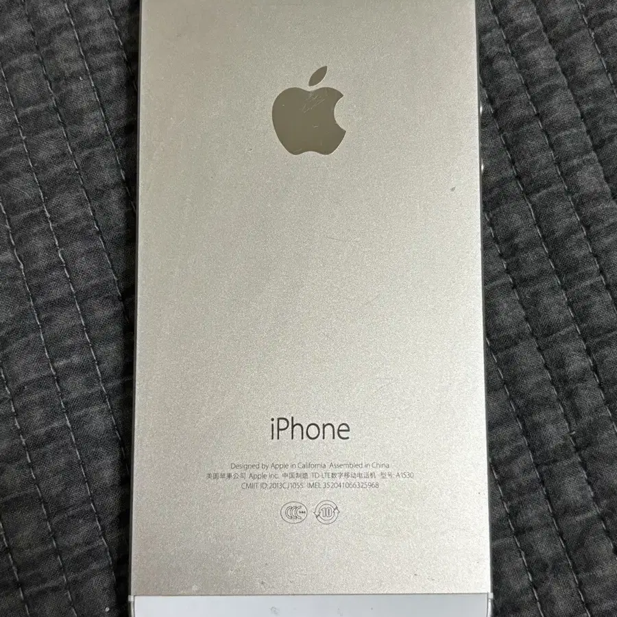 iPhone5s 16GB Gold  50118