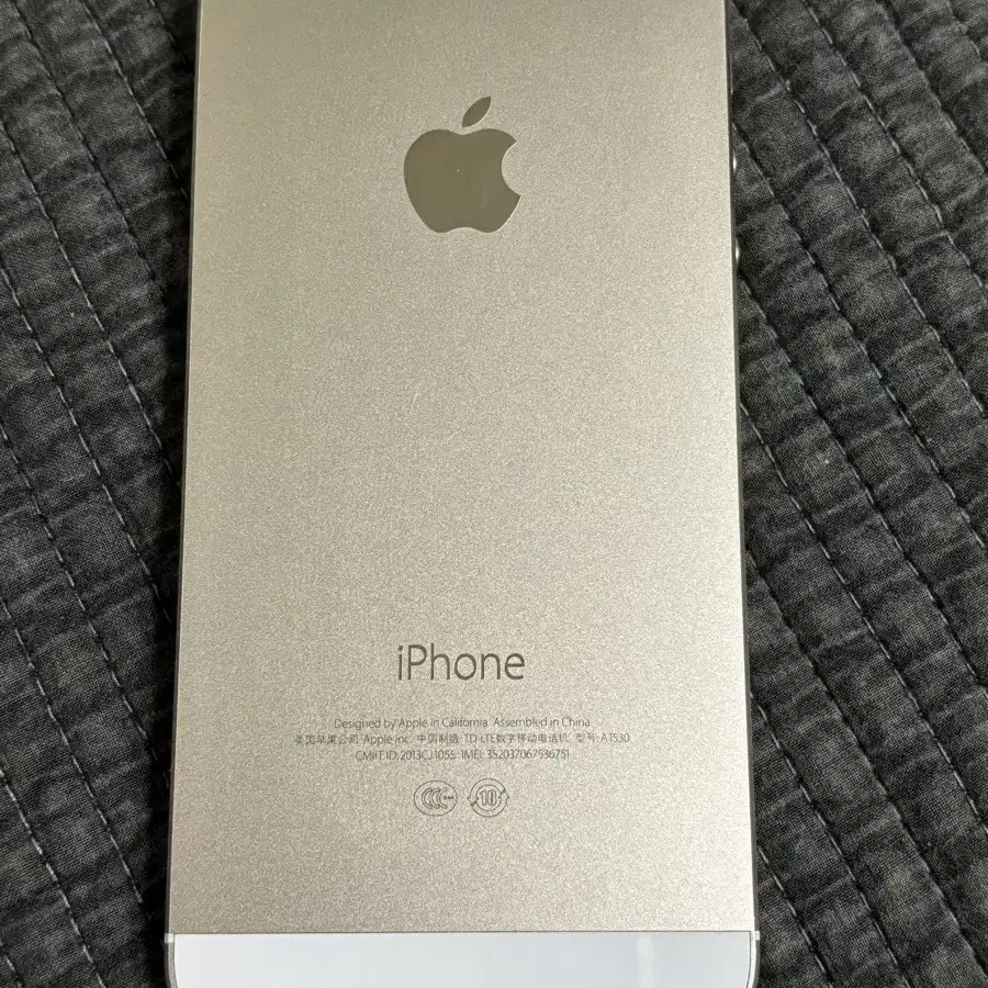 iPhone5s 16GB Gold  50117