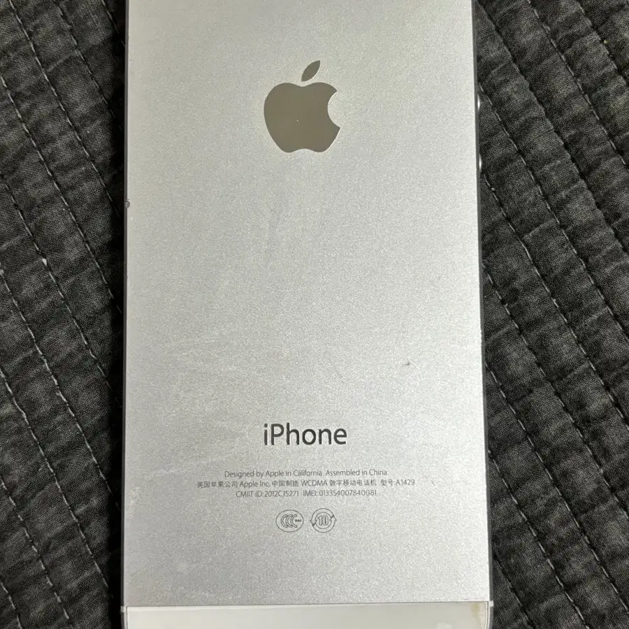 iPhone5 16GB Silver  50115