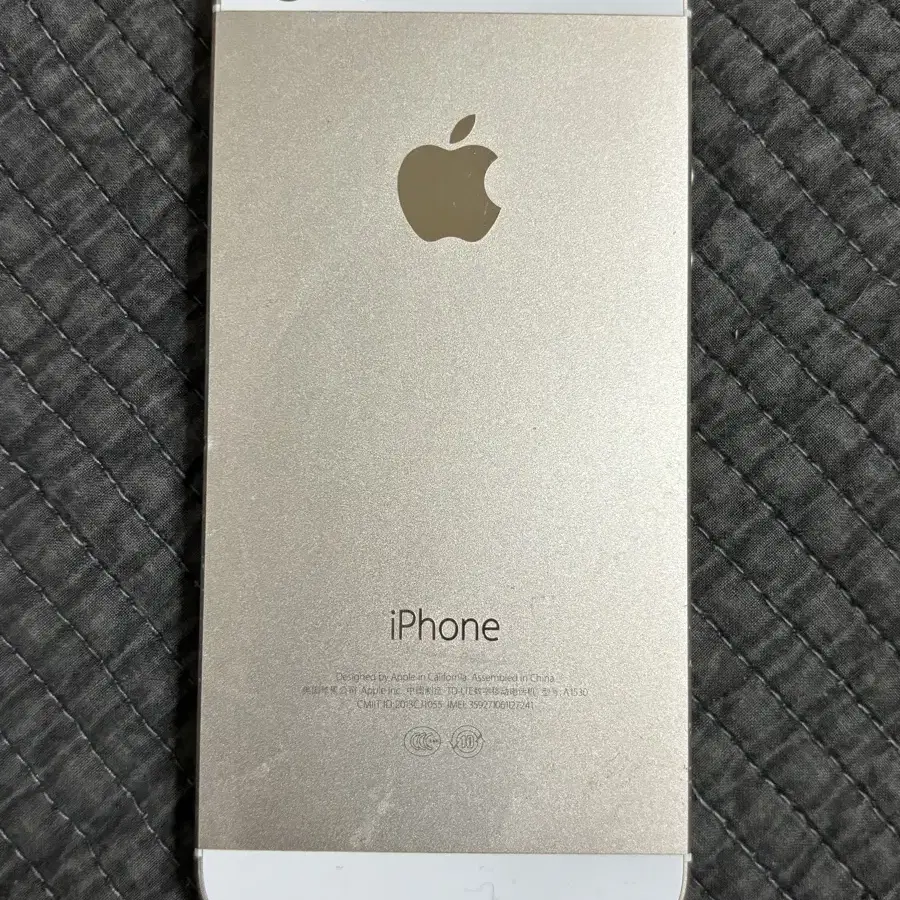 iPhone5s 16GB Gold  50102