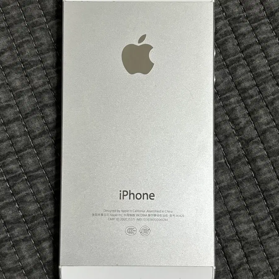 iPhone5 16GB Silver  50116