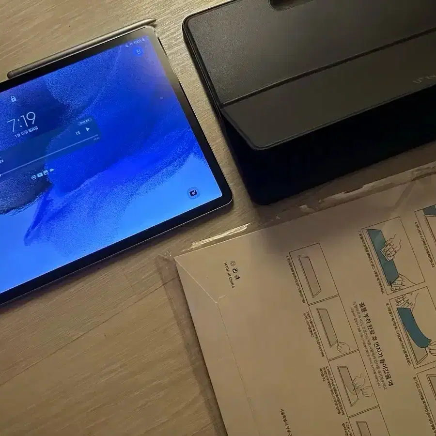 갤럭시탭 s7 fe wifi 64 GB 새상품 + 케이스 + 종이질감필름