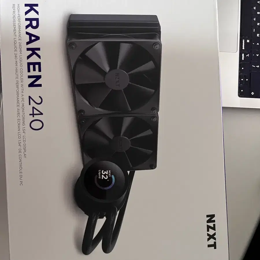 NZXT 크라켄 240 수냉 쿨러