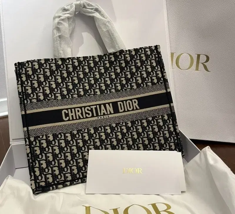 Dior Book Tote Bag Large Sell Nearly New