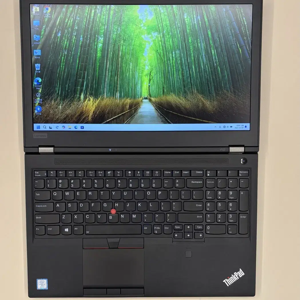 Lenovo Thinkpad P52 노트북 팝니다.