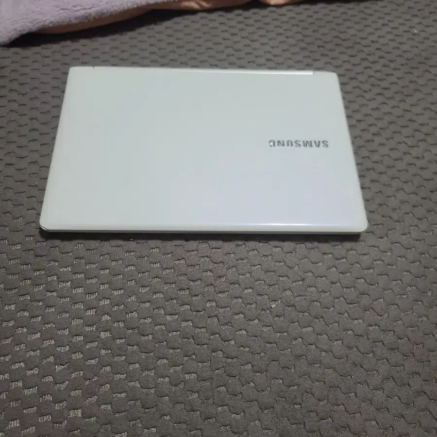 삼성 nt910s3g 노트북 i3-4020Y 램8 SSD128