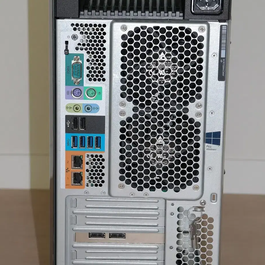 HP Z840 E5-2697A V4 32C 64T 64GB