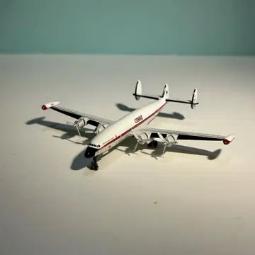 새상품급 레어 드래곤1/400 L-1049G 콘스텔레이션