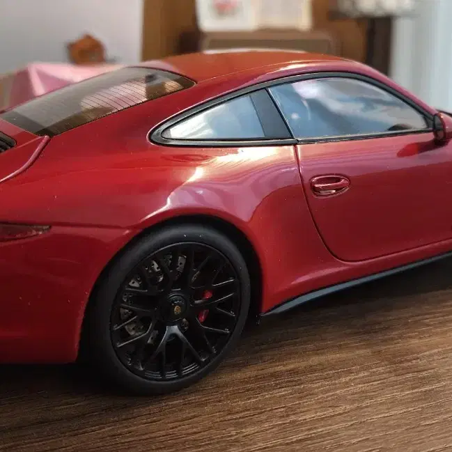 1:18 다이캐스트 교환 포르쉐 911 GTS