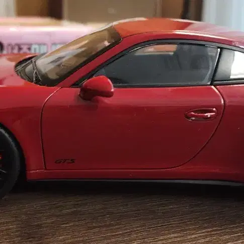 1:18 다이캐스트 교환 포르쉐 911 GTS