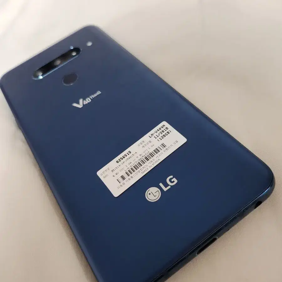 LG V40 ThinQ 128기가