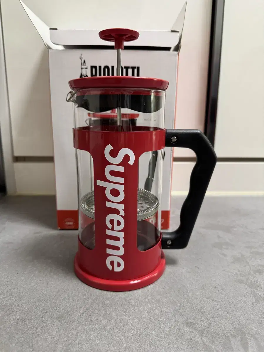 슈프림 Supreme x Bialetti 커피프레스