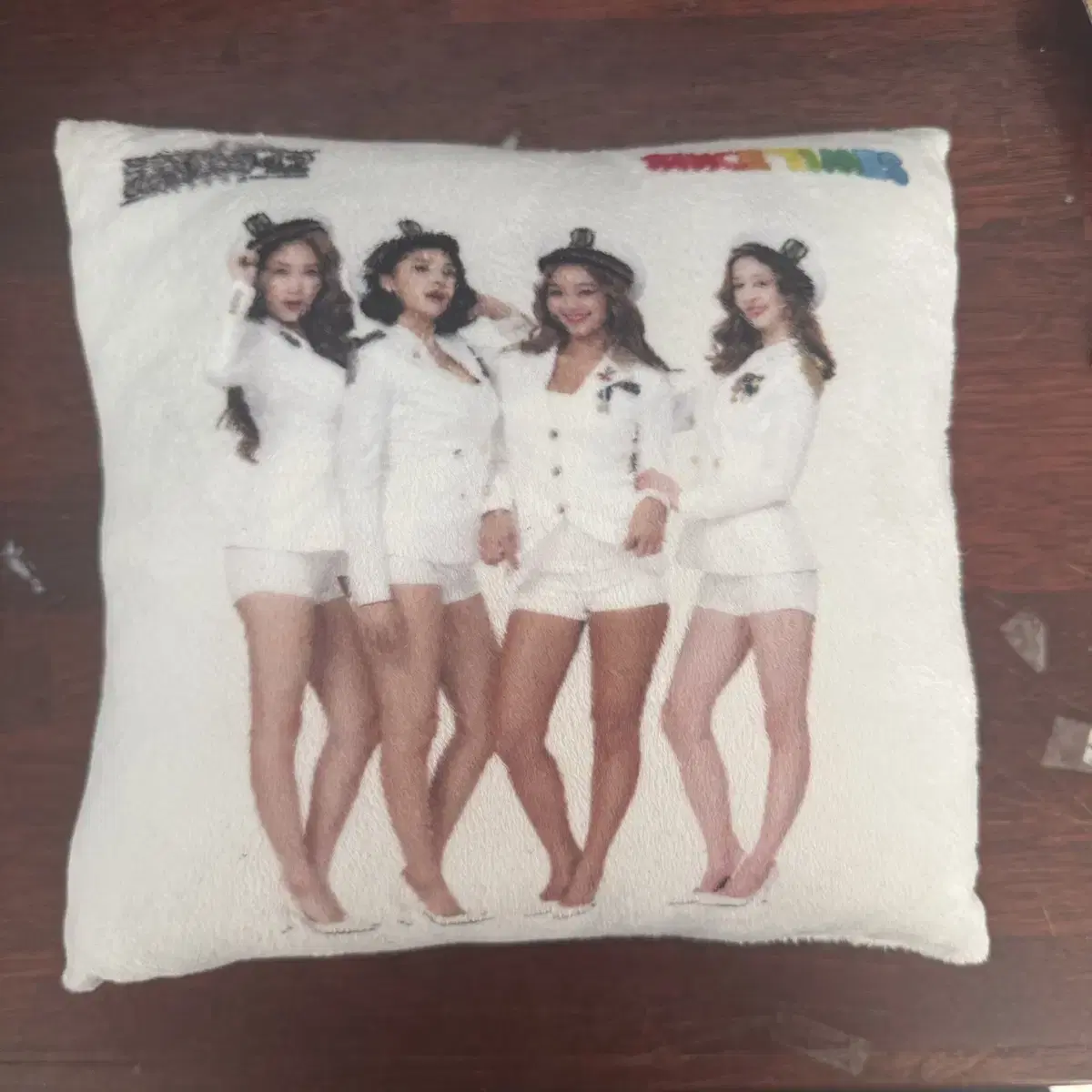 씨스타 굿즈 팔아요