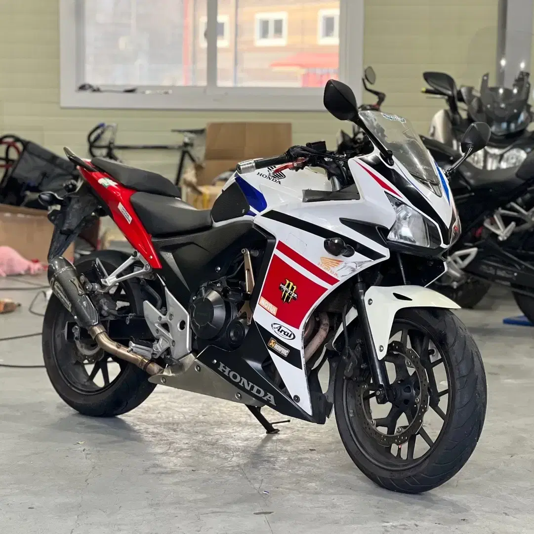 CBR500R 15년식 3만키로 요시무라 구변완 세미튜닝 차량 판매합니다