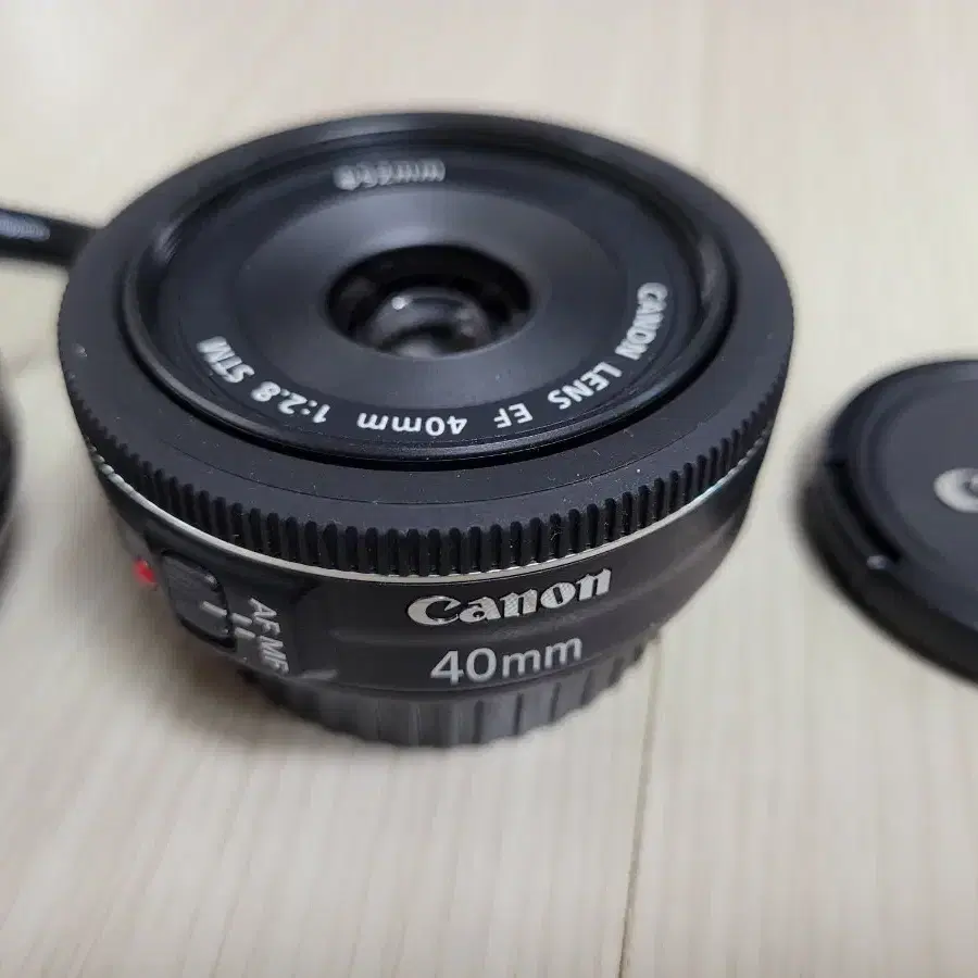 특별한 구성의 A급 캐논 EF 40mm f2.8 STM 팬케익 렌즈