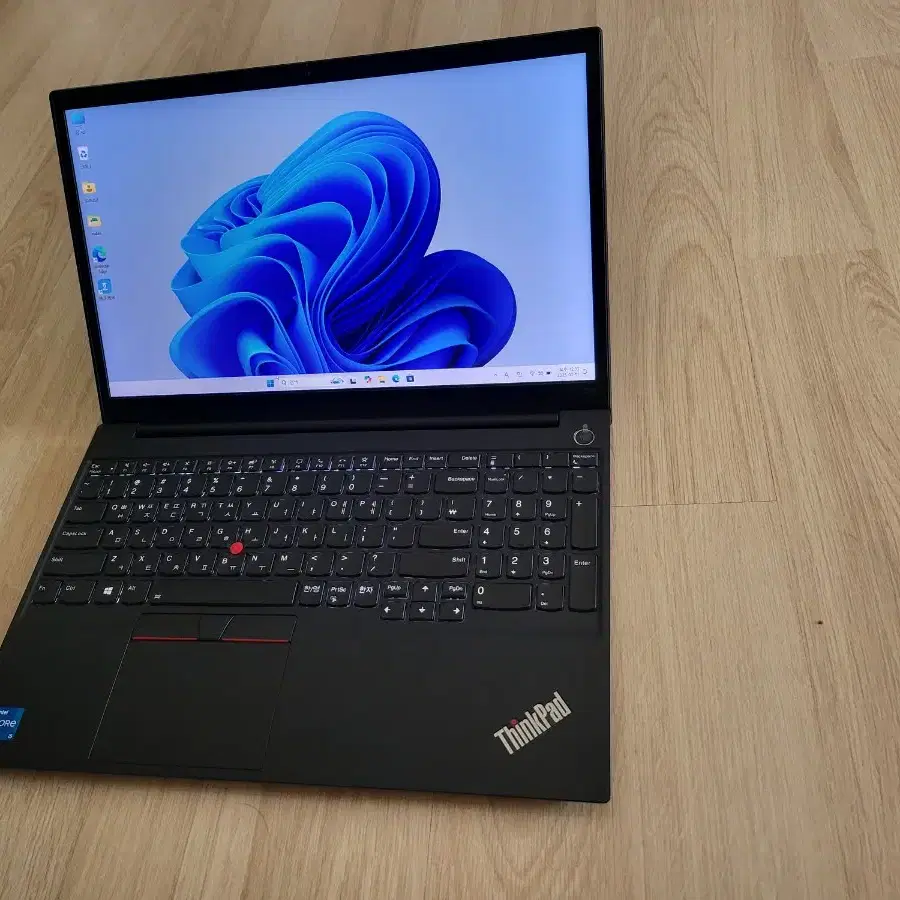 깨끗한 레노버 ThinkPad  노트북  E15 Gen2 판매합니다