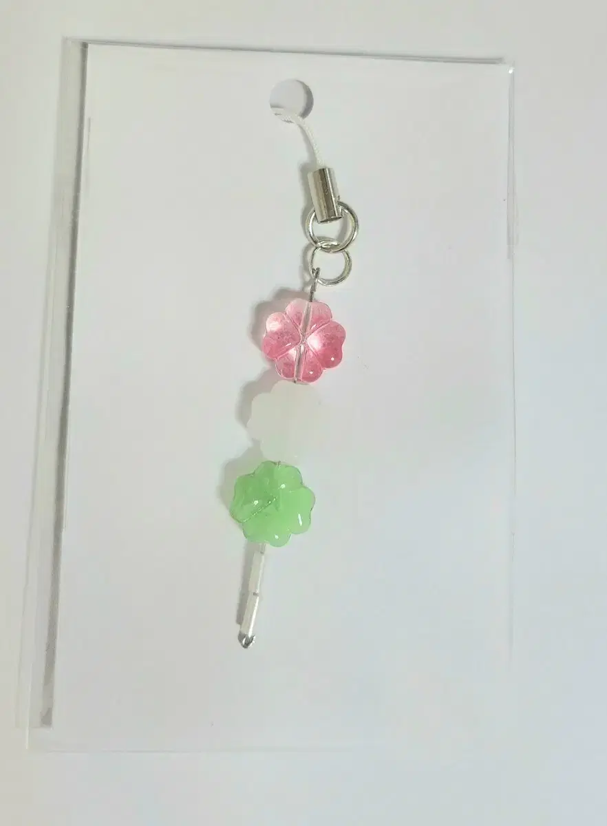 Four-leaf clover dango keyring