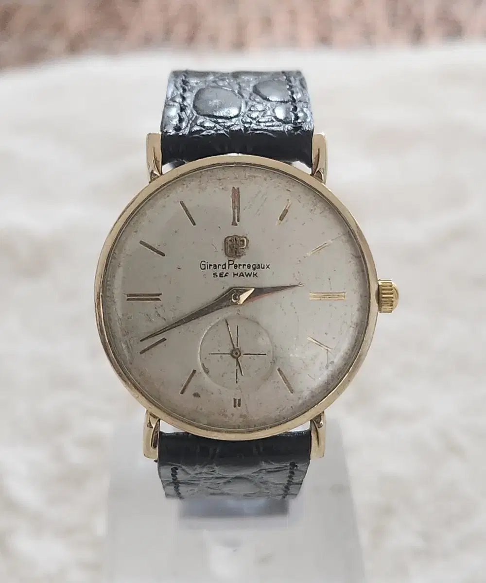 181 ) GIRARD PERREGAUX SEA HAWK